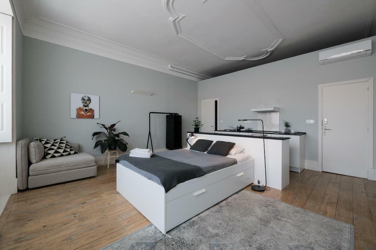 Baixa24 •P2R• Bright Apt In Vibrant Downtown OOporto Extérieur photo