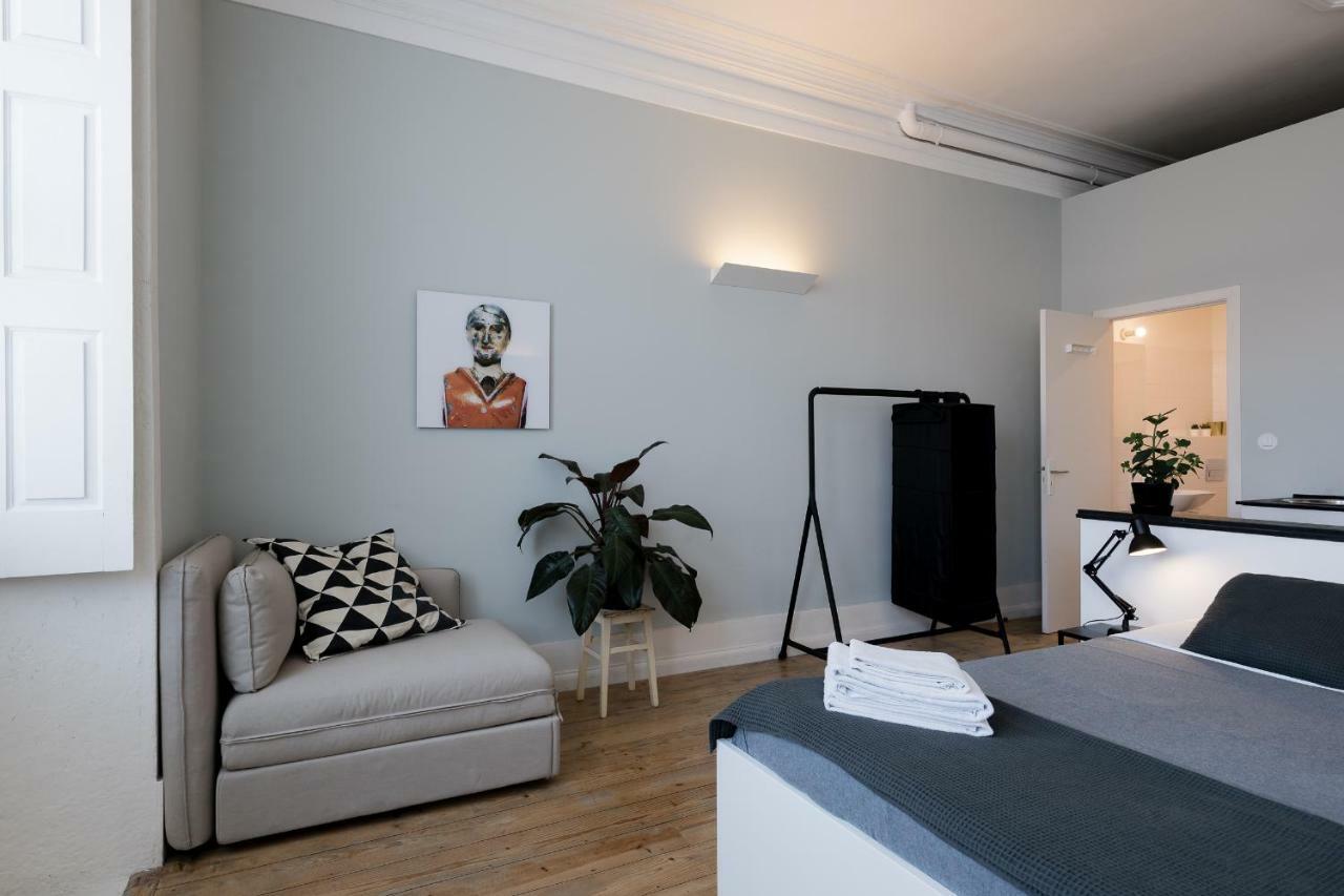 Baixa24 •P2R• Bright Apt In Vibrant Downtown OOporto Extérieur photo